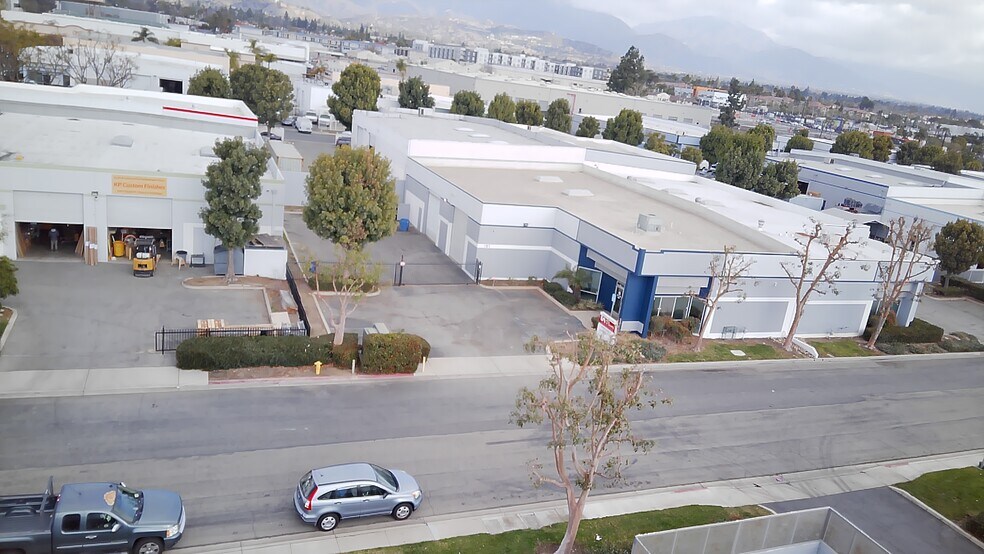 More Photos Of 181 Stare St, Pomona Warehouse For Lease