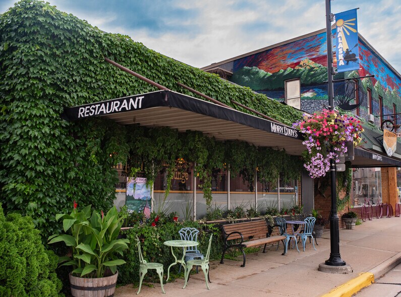 More Photos Of 205 Main St, Onalaska Specialty For Sale