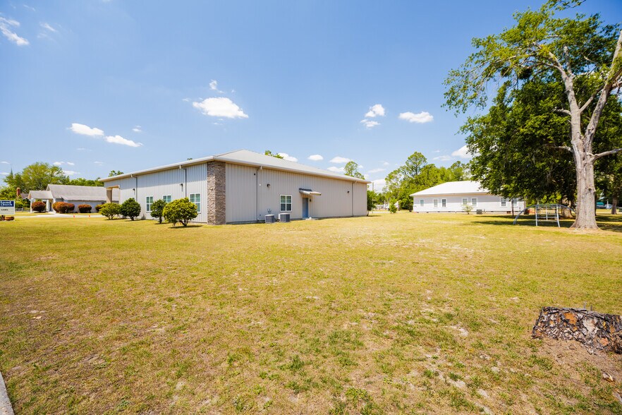 More Photos Of 37 E Main St, Lakeland Flex For Sale