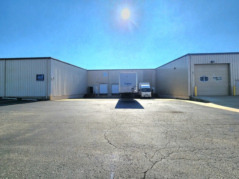 More Photos Of 1531 W Tipton St, Seymour Warehouse For Sale