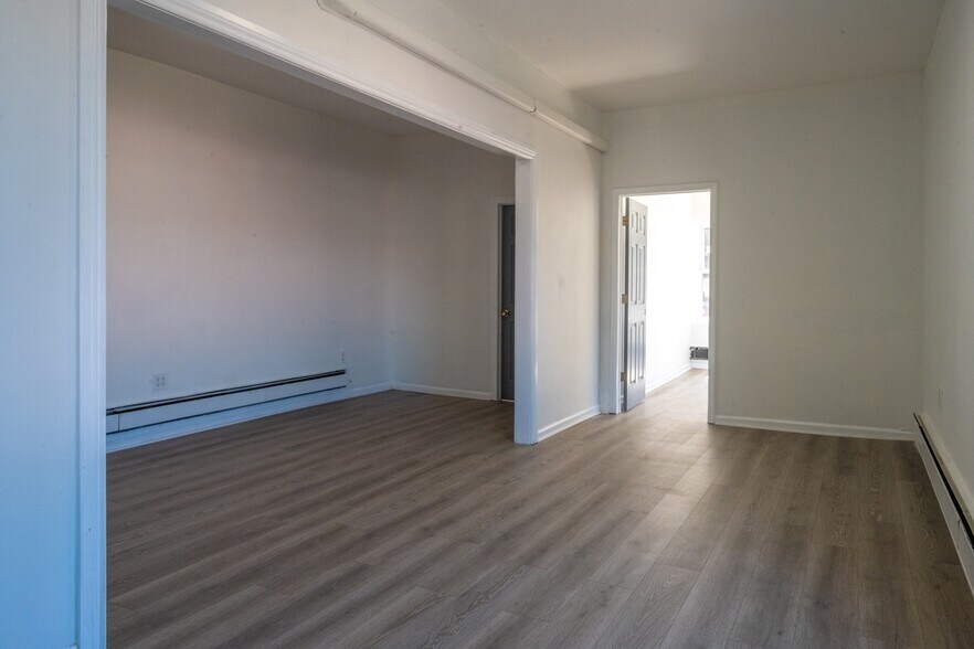 More Photos Of 11801 Liberty Ave, Jamaica Storefront Retail Residential For Lease