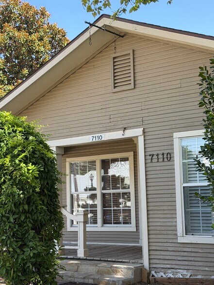 More Photos Of 7110 Elm St, Frisco Storefront Retail Office For Lease