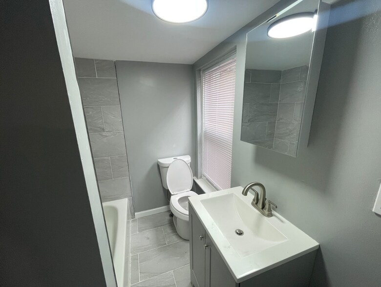 More Photos Of 600 N West St, Wilmington Apartments For Sale