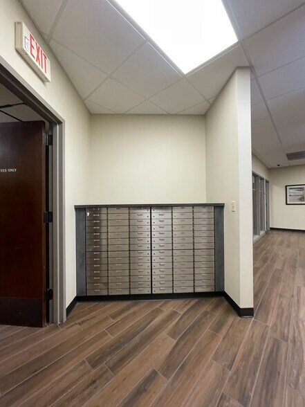 More Photos Of 5220 N Hwy 167, Catoosa Freestanding For Sale