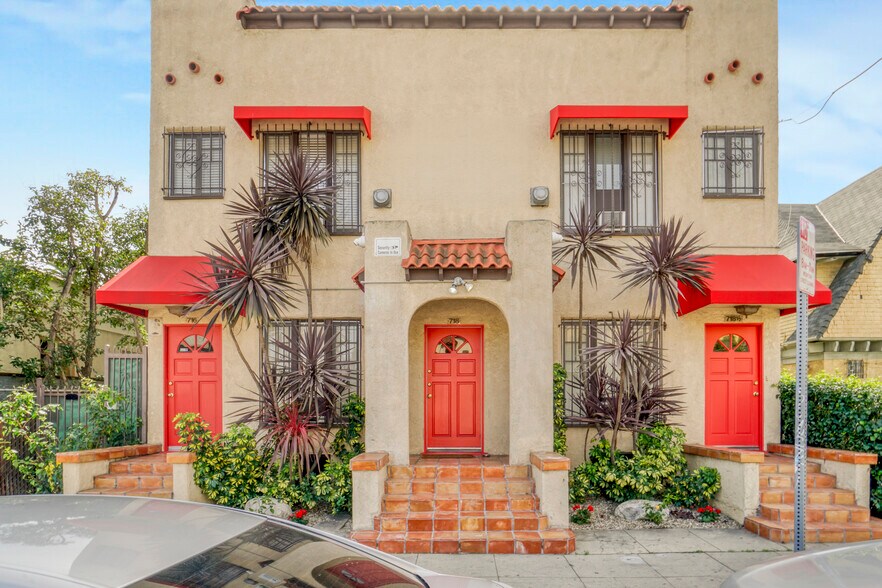 More Photos Of 716 W 30th St, Los Angeles Apartments For Sale