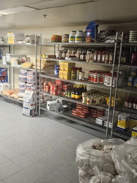 More Photos Of 7111 Pacific Blvd, Huntington Park Restaurant For Sale