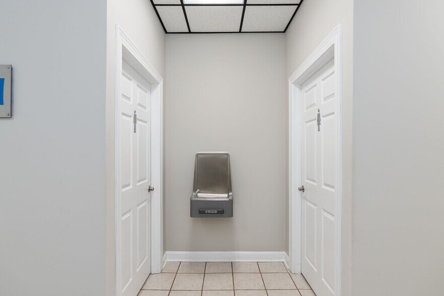 More Photos Of 3240 Office Pointe Pl, Louisville Coworking Space