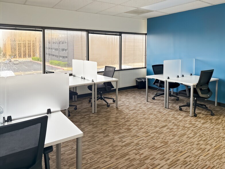 More Photos Of 8918 Tesoro Dr, San Antonio Coworking Space