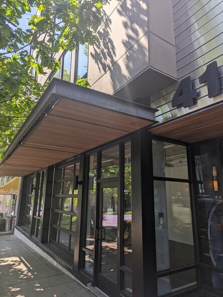 More Photos Of 4111 Stone Way N, Seattle Apartments For Lease