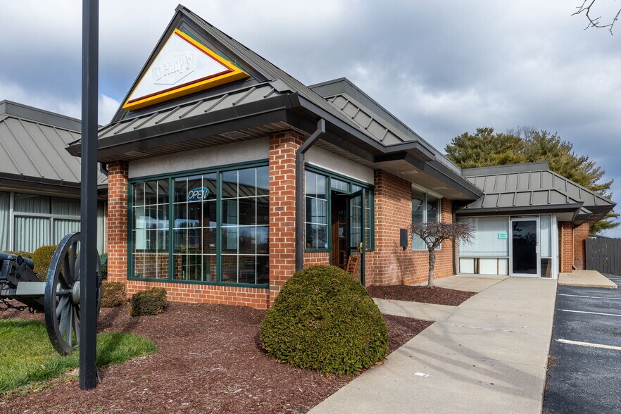 More Photos Of 250 Conicville Rd, Mount Jackson Hotel For Lease