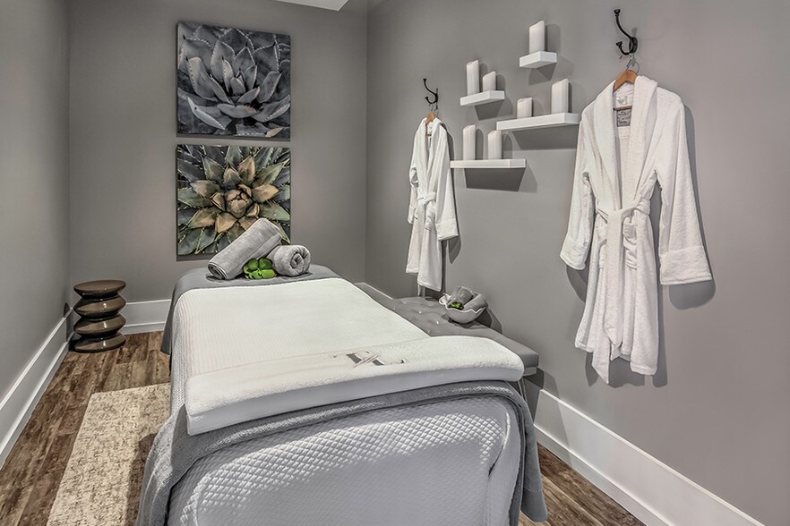 More Photos Of 7420 N Rea Park Ln, Charlotte Apartments For Lease