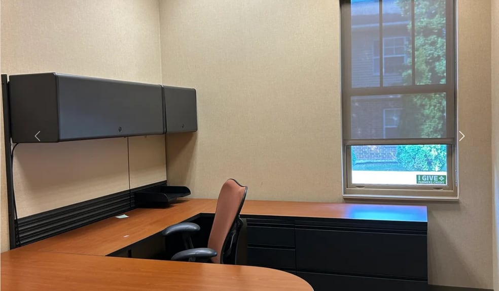 More Photos Of 5572 Russellville Rd, Bowling Green Office For Sale