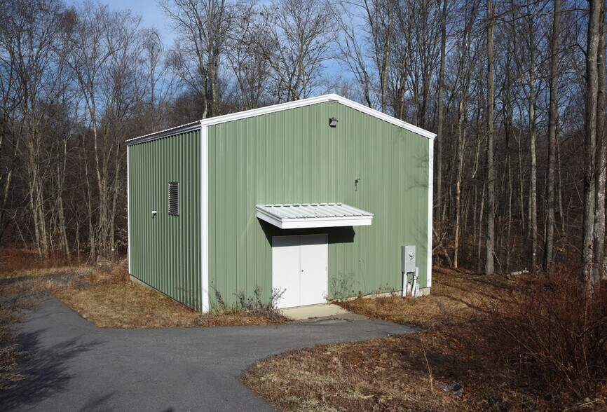 More Photos Of 206 E High St, East Hampton Land For Sale