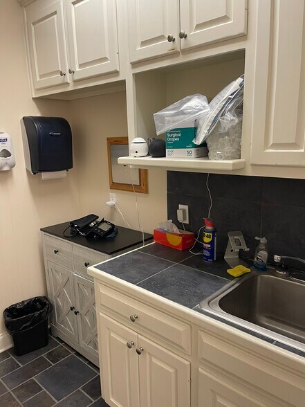 More Photos Of 9456 Jefferson Hwy, Baton Rouge Medical For Lease