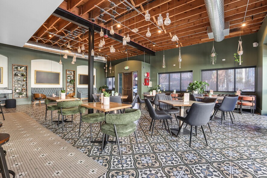 More Photos Of 2252 Larimer St, Denver Storefront Retail Residential For Sale