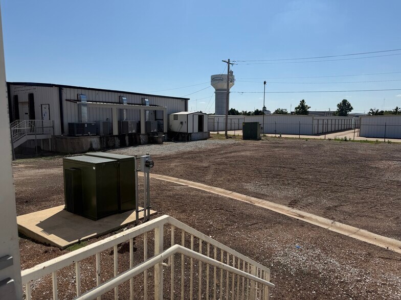 More Photos Of 400 Westland dr, Edmond Manufacturing For Sale