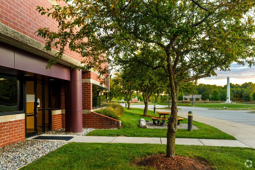 More Photos Of 880 Technology Dr, Ann Arbor Light Distribution For Lease