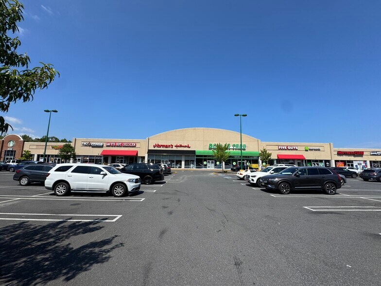 More Photos Of 2301-2311 Route 66, Ocean Unknown For Lease