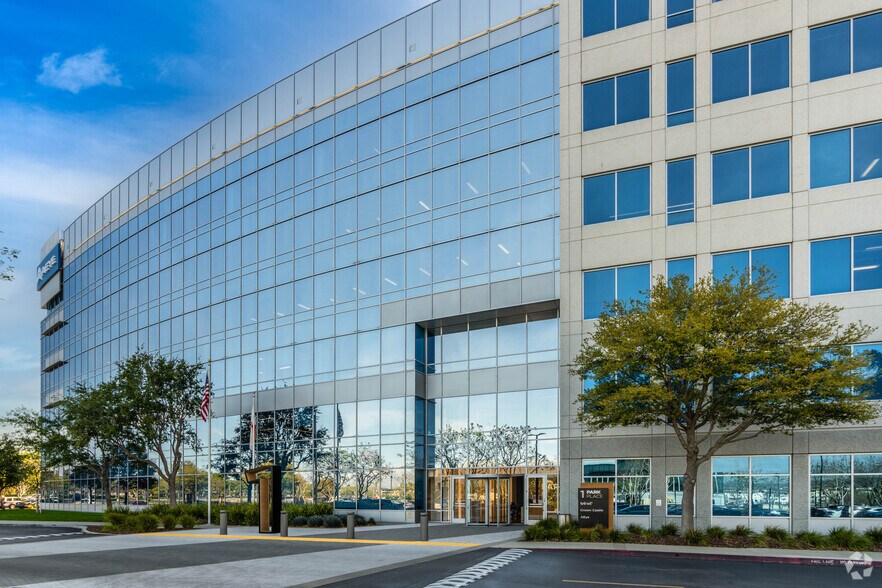 More Photos Of 1 Park Pl, Dublin Office For Lease