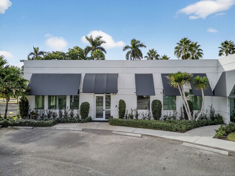 More Photos Of 800 NW 17th Ave, Delray Beach Medical For Lease