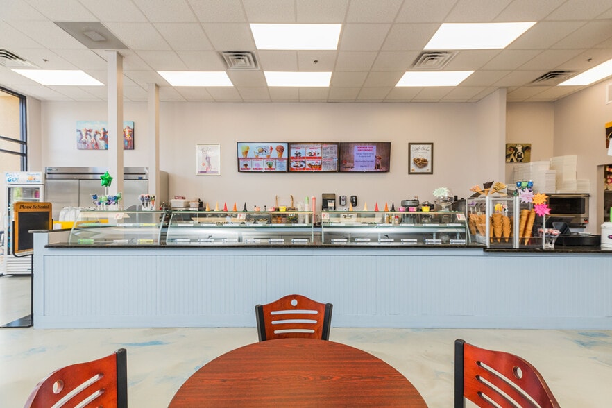 More Photos Of 2219 County Road 220, Middleburg General Retail For Sale