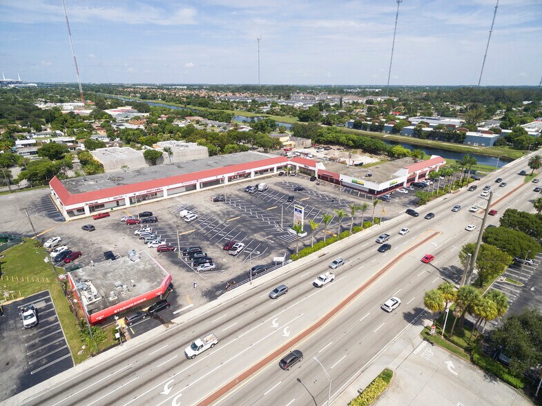 More Photos Of 19904 NW 2nd Ave, Miami Unknown For Lease