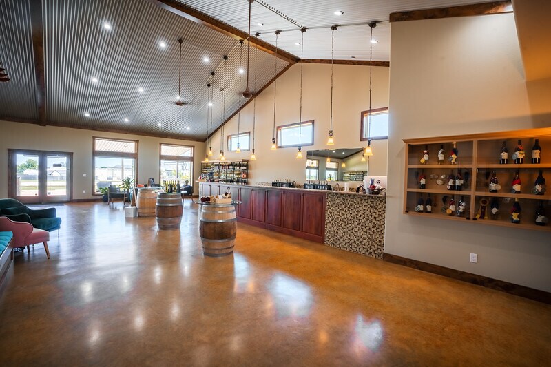 More Photos Of 316 E Wallace St, San Saba General Retail For Sale