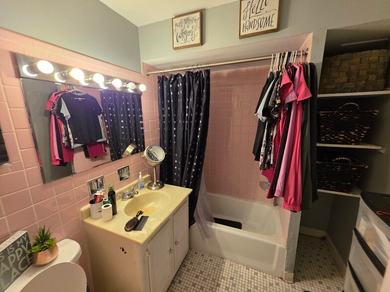 More Photos Of 5236-38 W Diversey Ave, Chicago Apartments For Sale