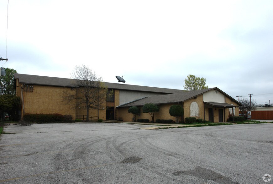 More Photos Of 1150 Fuller Dr, Dallas Religious Facility For Sale