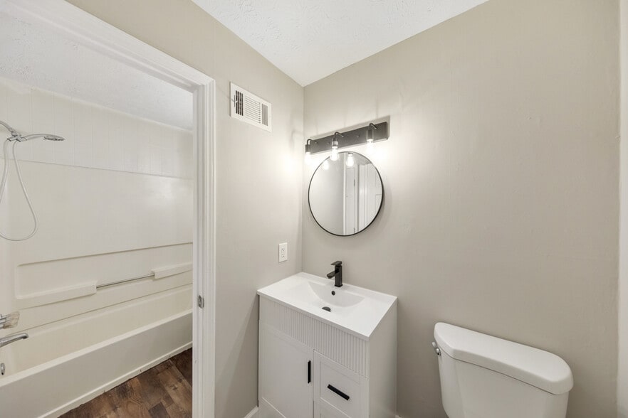More Photos Of 2611 Golfview Ter SE, Conyers Multifamily For Sale