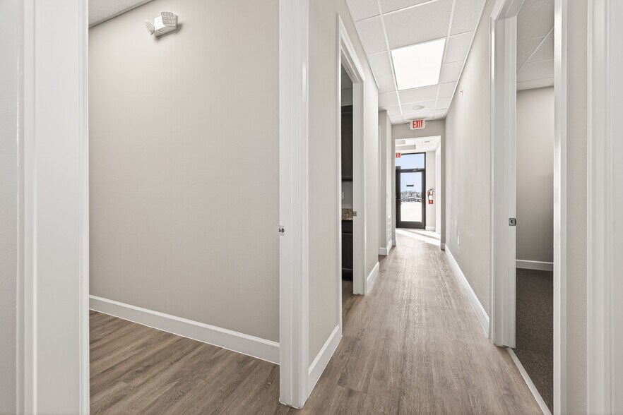 More Photos Of 25145 Star Ln, Katy Office For Sale