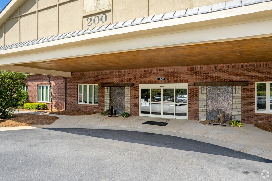 More Photos Of 1360 Caduceus Way, Watkinsville Medical For Lease