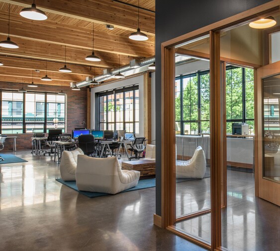 More Photos Of 101 E 6th St, Vancouver Office For Lease