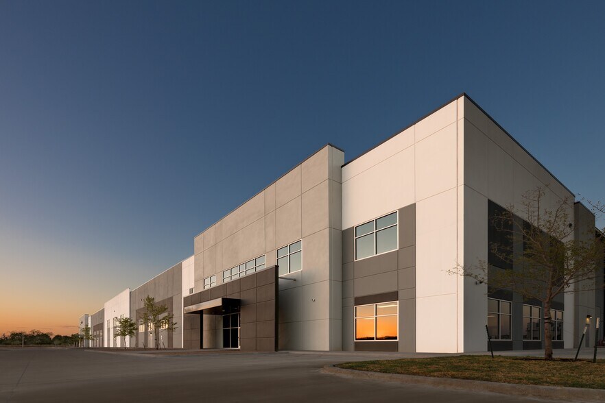 More Photos Of NW 109 Avenue NW 109 Avenue Ave, Hialeah Gardens Land For Sale