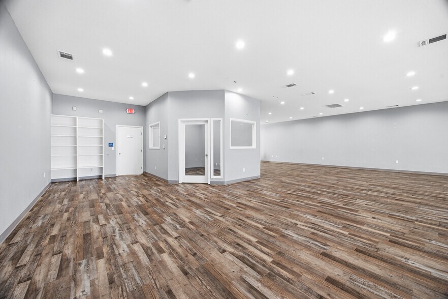 More Photos Of 145-147 N K St, Tulare Office For Sale