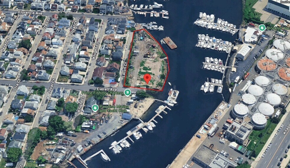 More Photos Of 25 Lacon Ct, Brooklyn Marina For Sale