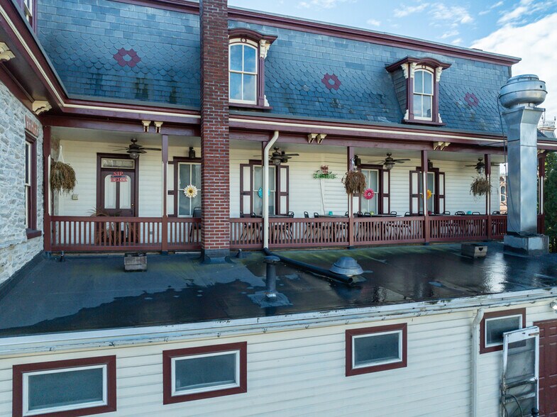 More Photos Of 101 N Market St, Schaefferstown General Retail For Sale