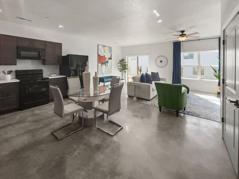 More Photos Of 201 S 8th St, Quincy Apartments For Sale