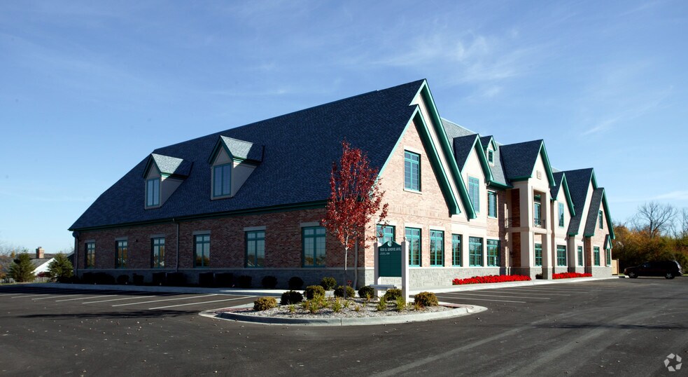 More Photos Of 1531 Grove Ave, Barrington Office For Sale