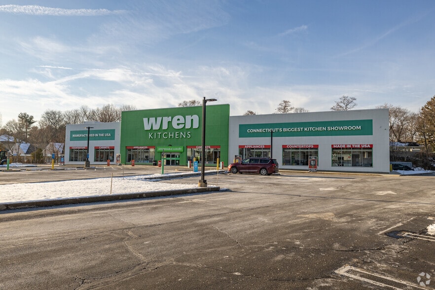 More Photos Of 1522 Boston Post Rd, Milford Freestanding For Lease