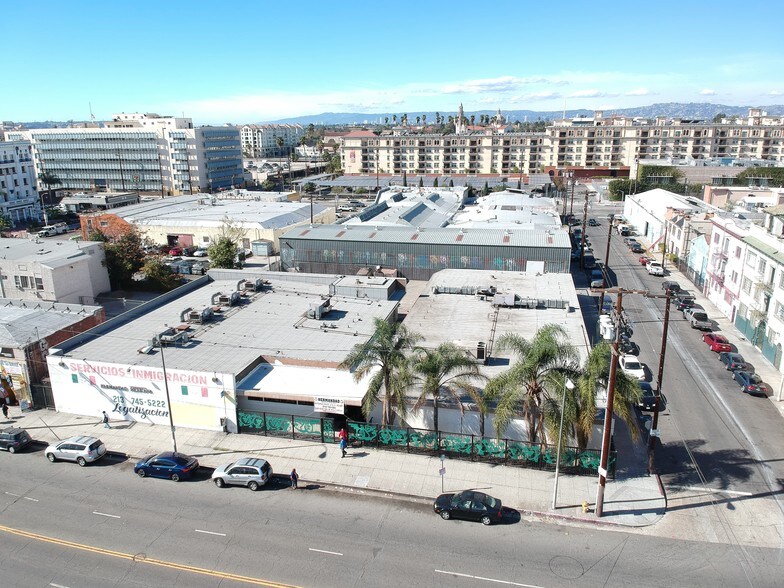 More Photos Of 2501 S Hill St, Los Angeles Office For Sale