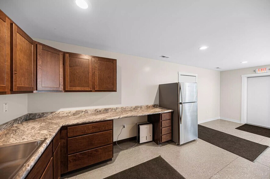 More Photos Of 409 N Ohio St, Wanatah Industrial For Sale