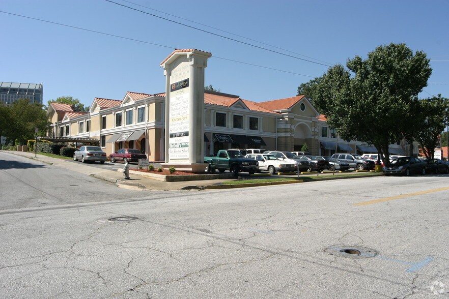 More Photos Of 56 E Andrews Dr NW, Atlanta Storefront For Lease