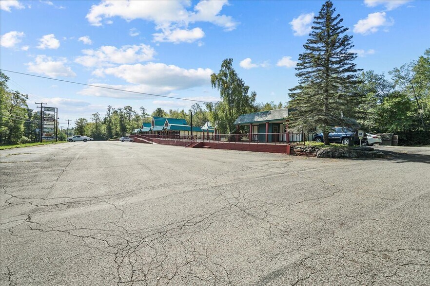 More Photos Of 635 Route 739, Lords Valley Freestanding For Sale