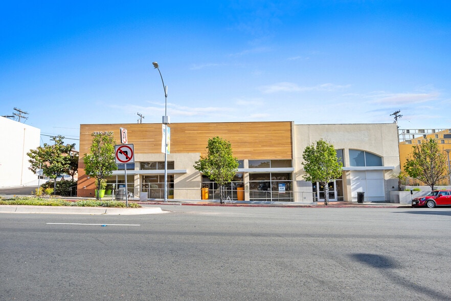 More Photos Of 515 W Washington St, San Diego Supermarket For Lease