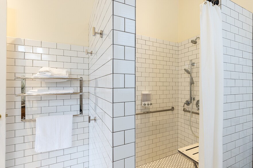 More Photos Of 423 Seminary St, Napa Specialty For Sale