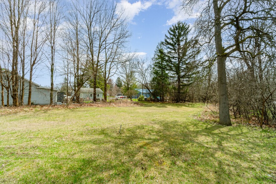 More Photos Of 7331 Gratiot Rd, Saginaw Flex For Sale