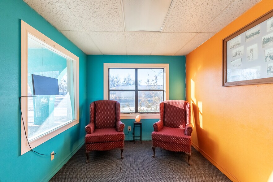 More Photos Of 1100 Main St, Knox City Hotel For Sale