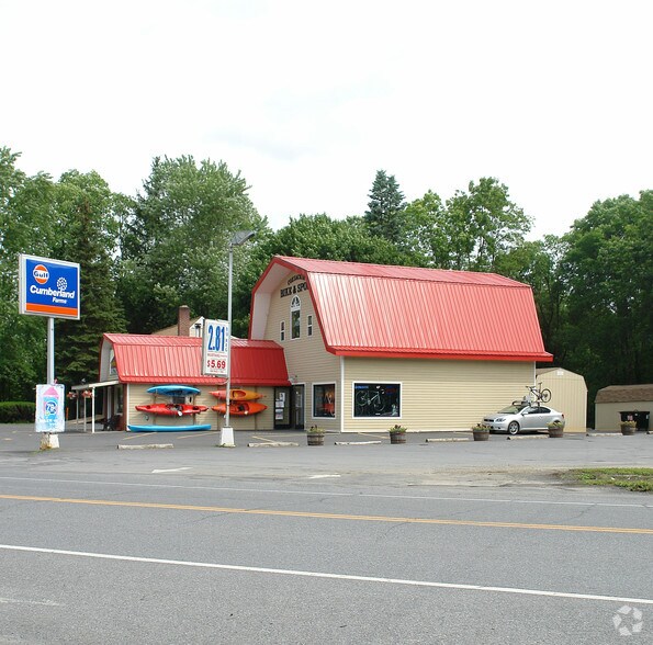 More Photos Of 369 Mansion St, West Coxsackie Freestanding For Sale