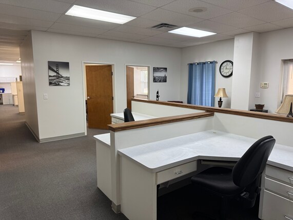 More Photos Of 7794 Grow Dr, Pensacola Office For Lease